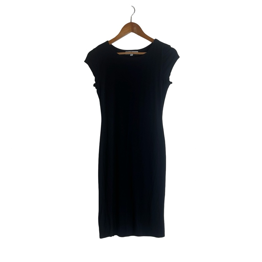 Velvet Torch black short sleeve midi dress. Size medium